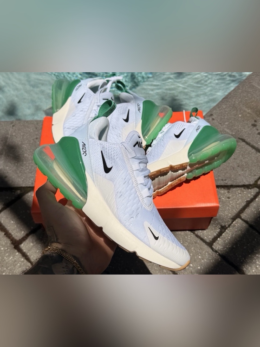 NIKE AIR MAX 270 WOMEN’S SIZE 6 SUMMIT WHITE STADIUM GREEN AH6789-125
